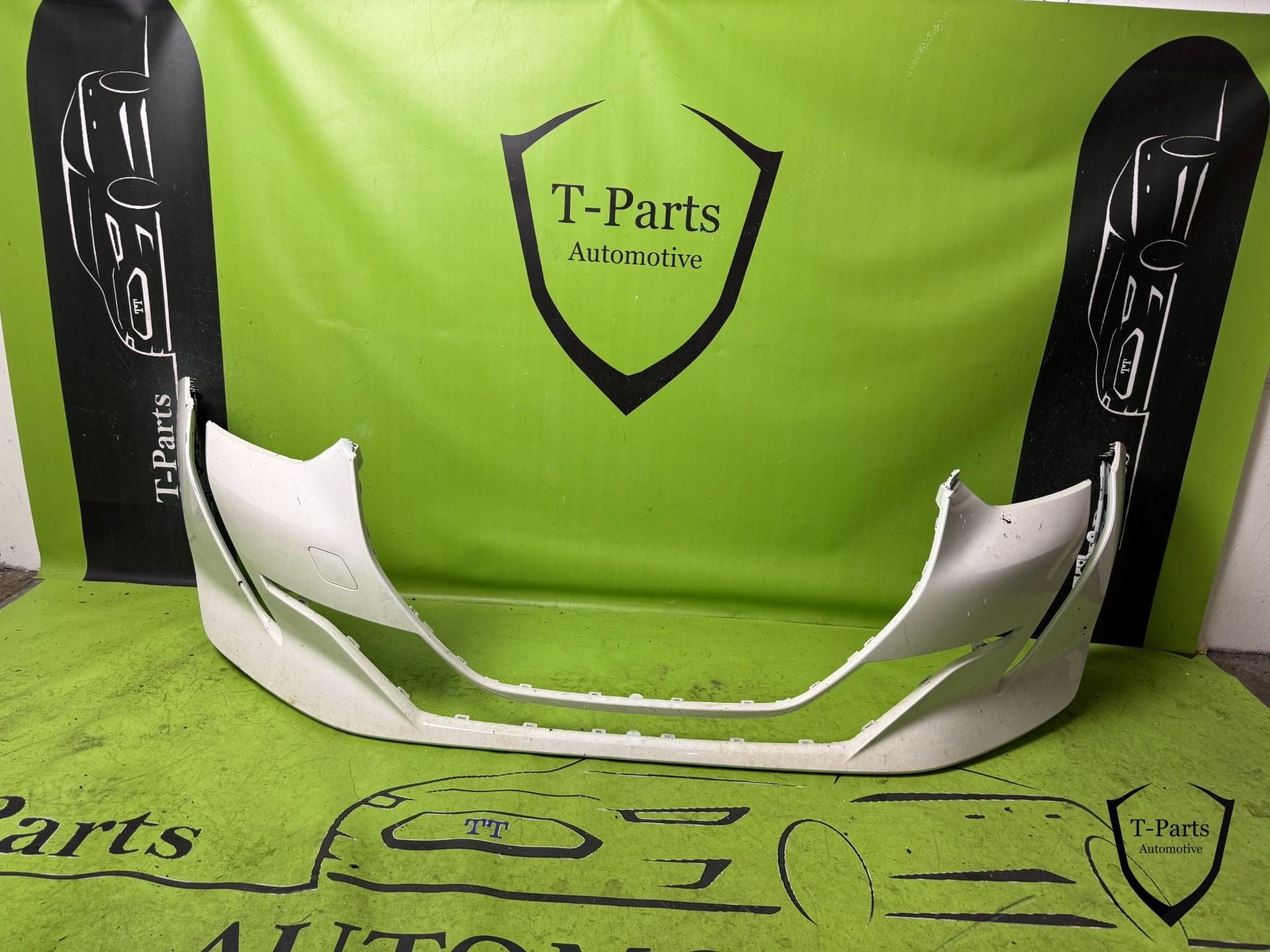 peugeot 208 voorbumper bumper 19+, Auto-onderdelen, Carrosserie en Plaatwerk, Taurusavenue 1
2132 LS  Hoofddorp, NL, Gebruikt