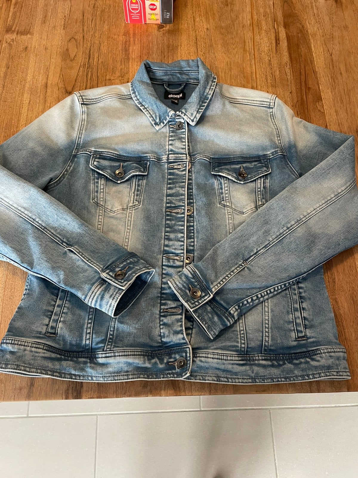 Zgan blauw spijkerjasje jogstof shoeby eksept xxl, Kleding | Dames, Ophalen of Verzenden, Zo goed als nieuw, Maat 46/48 (XL) of groter