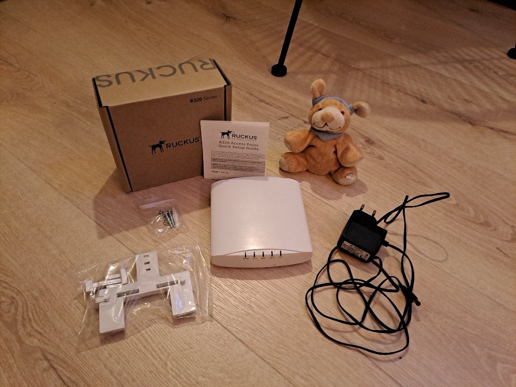 Ruckus R320 Access Point, Ophalen of Verzenden, Zo goed als nieuw, Ruckus