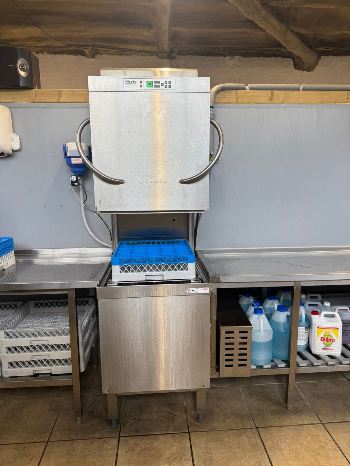 Miele doorschuifvaatwassr met Osmose, Ophalen, Gebruikt, Reinigen