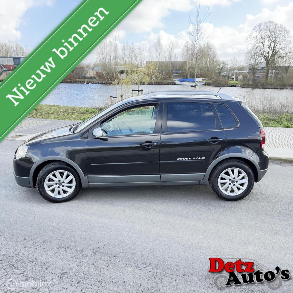Volkswagen Polo 1.4-16V Cross hoogziter weinig km, Auto's, Volkswagen, Voorwielaandrijving, 15 km/l, Gebruikt, Zwart