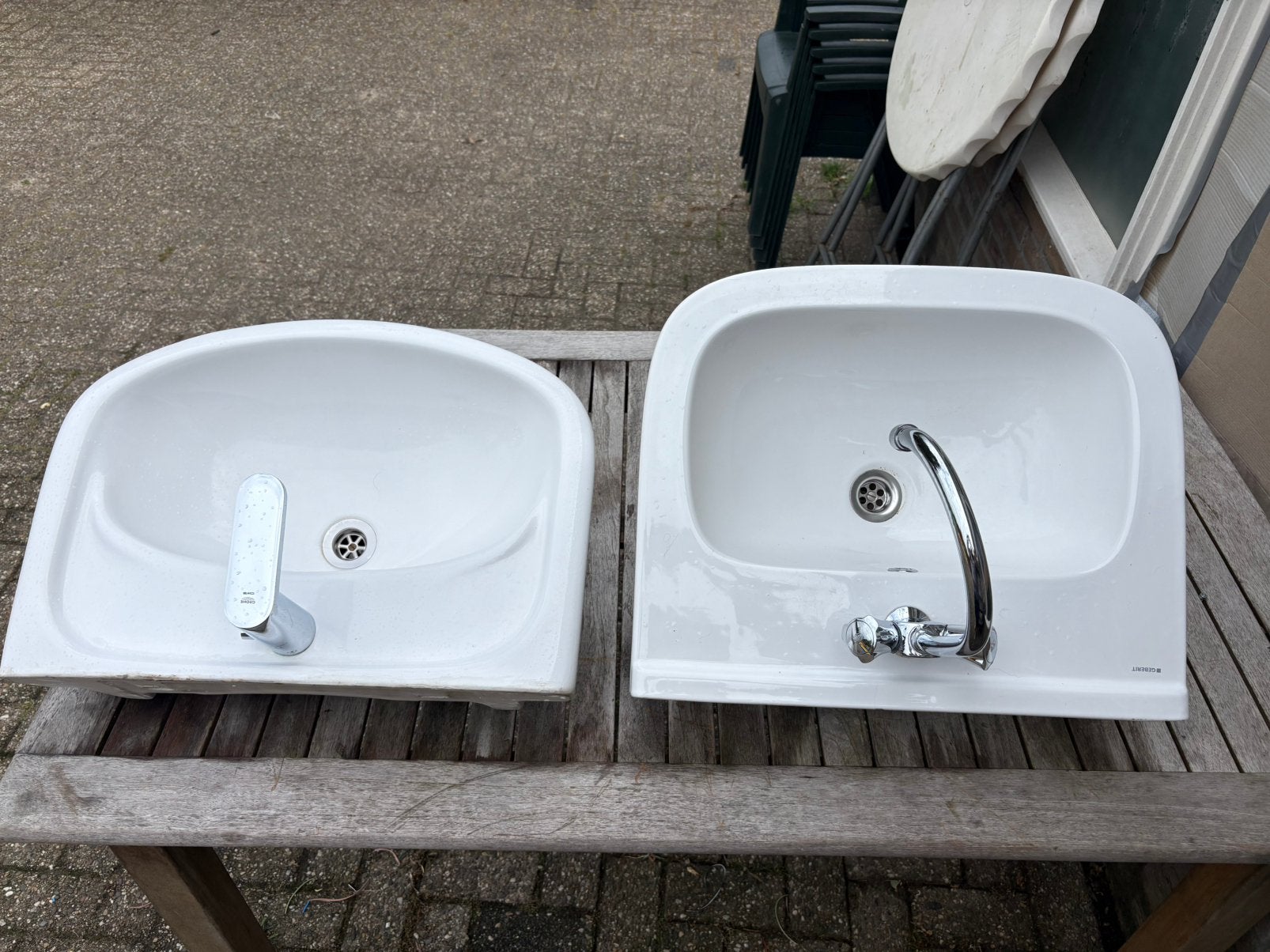 Wastafel met Grohe CWS sensor-/zelfsluitende kraan, Ophalen, 50 tot 100 cm, Zo goed als nieuw, Minder dan 100 cm