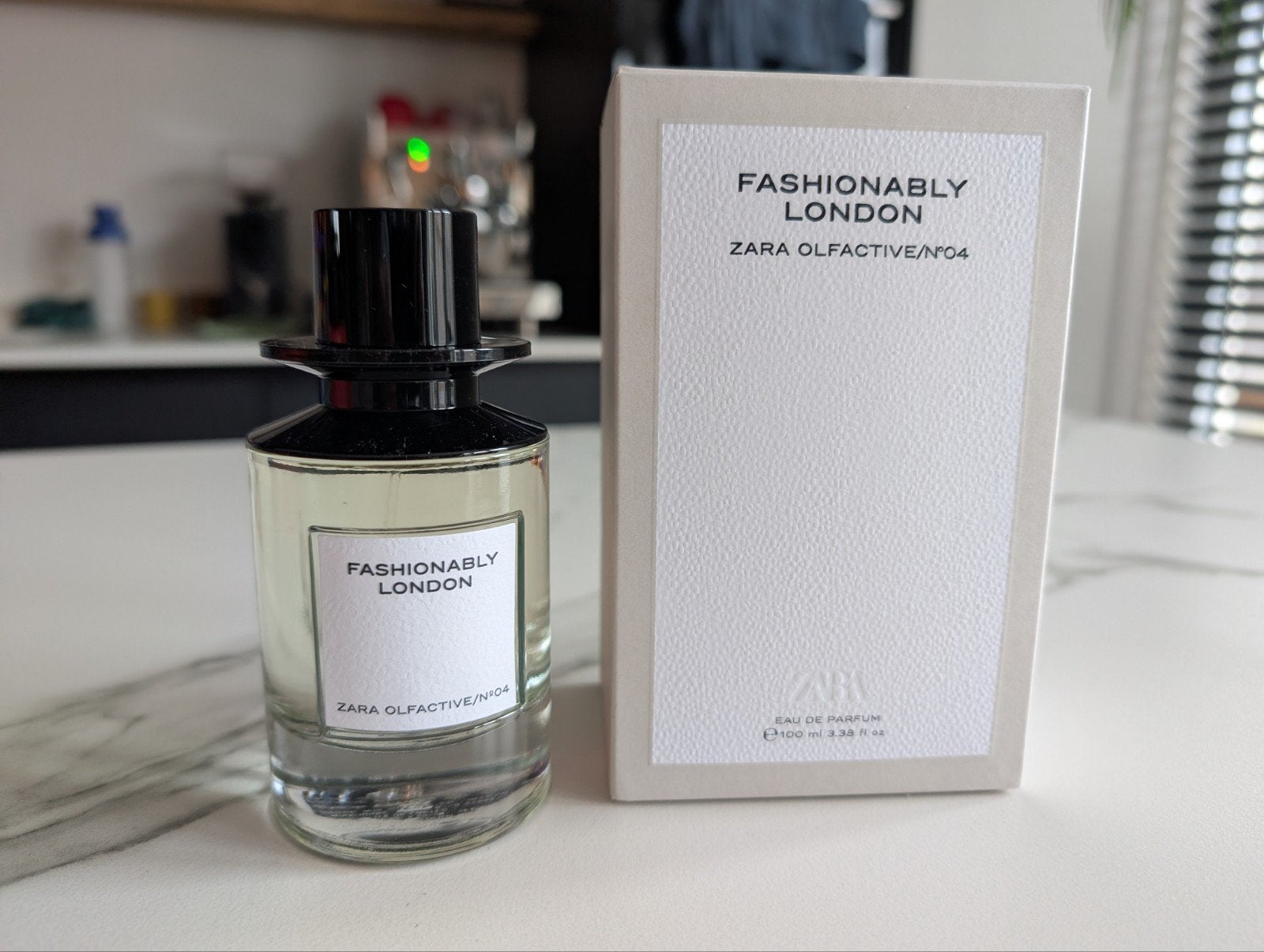 Zara parfum Fashionably London 100ml, Ophalen of Verzenden, Zo goed als nieuw