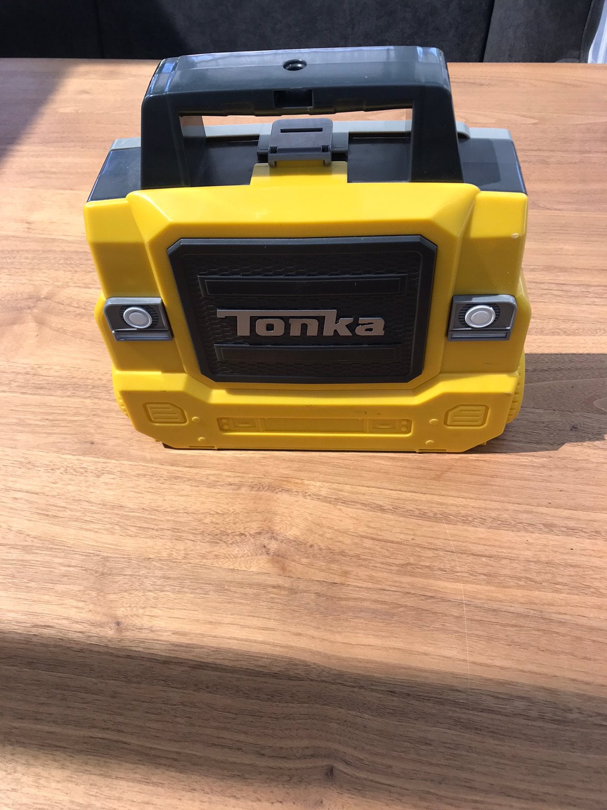 Tonka opbergkoffer speelkoffer zeer mooi, Kinderen en Baby's, Speelgoed | Speelgoedvoertuigen, Ophalen, Zo goed als nieuw
