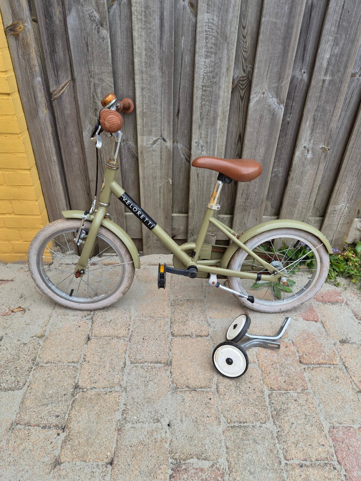 Veloretti Kinderfiets 16 inch met zijwieltjes, Ophalen, Terugtraprem, Zijwieltjes, Veloretti