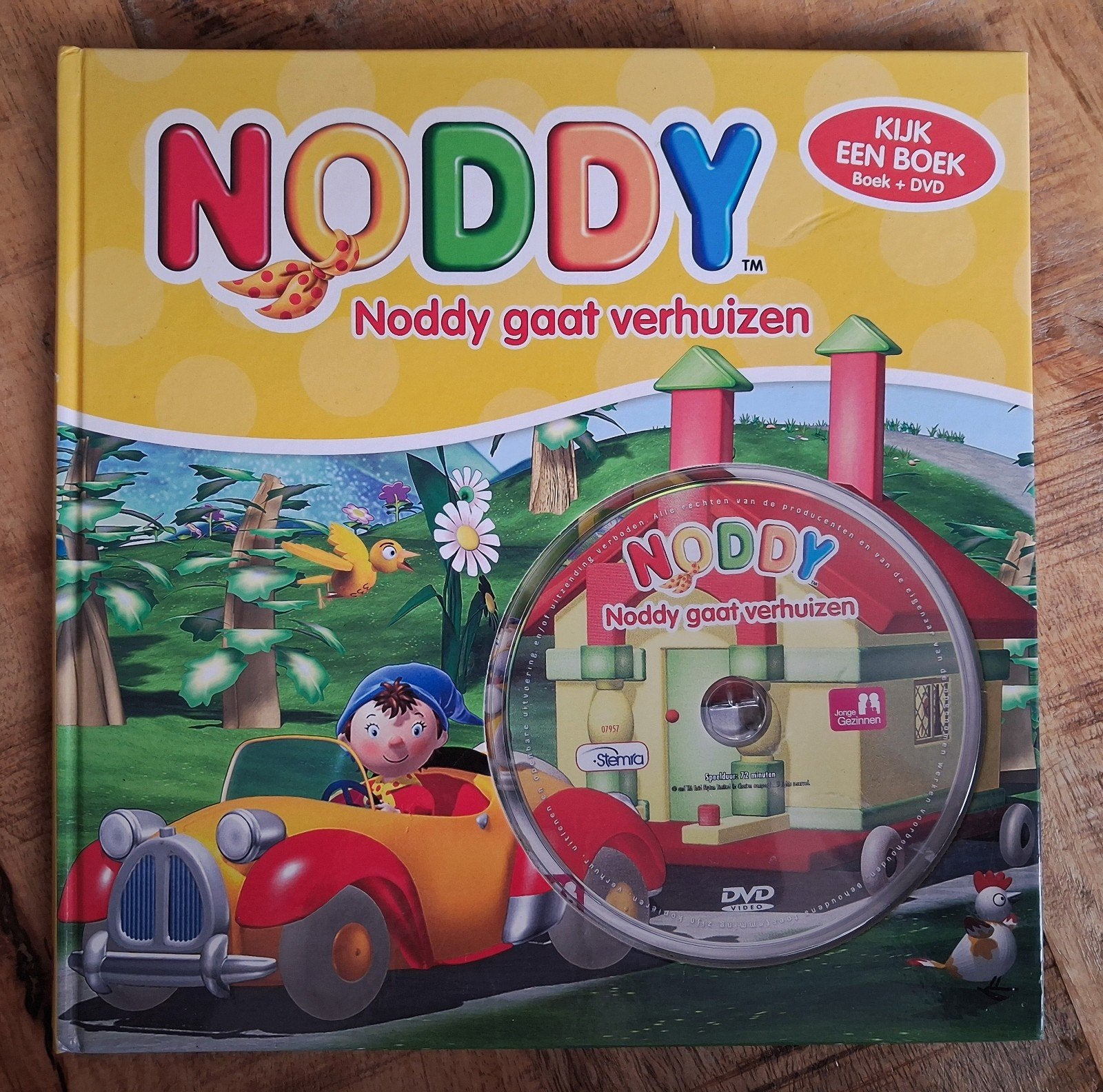 Enid Blyton - Noddy gaat verhuizen  - Boek + DVD, Ophalen of Verzenden, Enid Blyton, Fictie algemeen