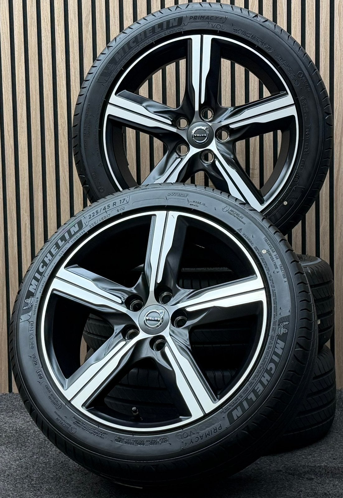 Originele 17 inch Volvo V40 Ixion 3 5x108 ET50 Michelin DEMO, Auto-onderdelen, Banden en Velgen, Ophalen, ., Banden en Velgen