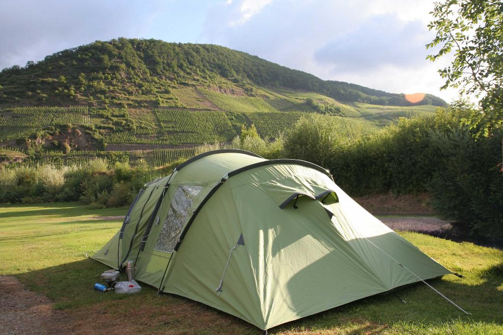 4 persoons tent met twee slaap cabines, Ophalen of Verzenden, Gebruikt, Tot en met 4