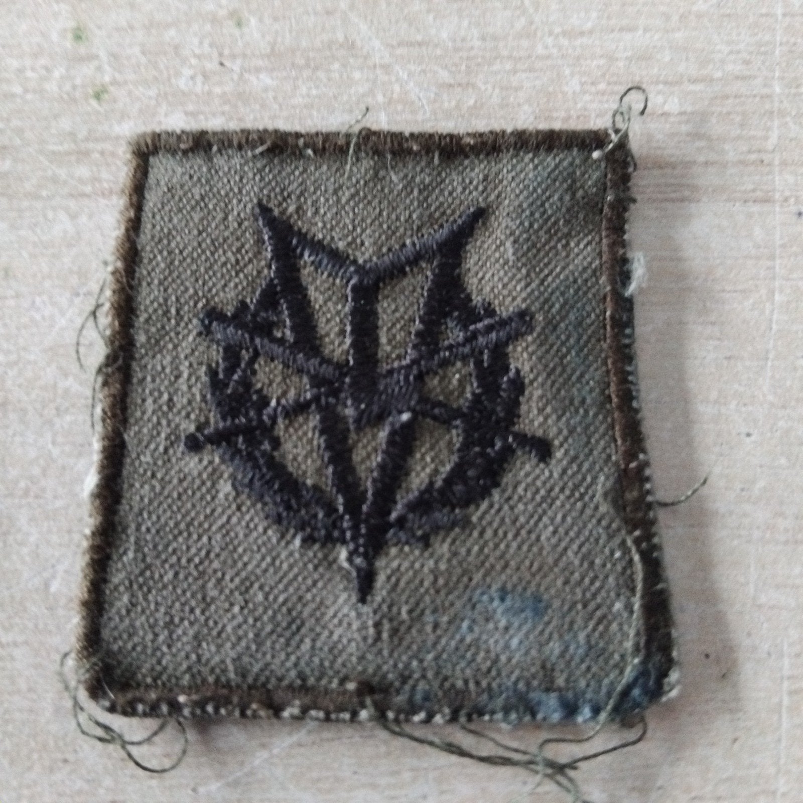 Borstembleem van een MLV speld, Ophalen of Verzenden, Overige soorten, Overige gebieden, Embleem of Badge