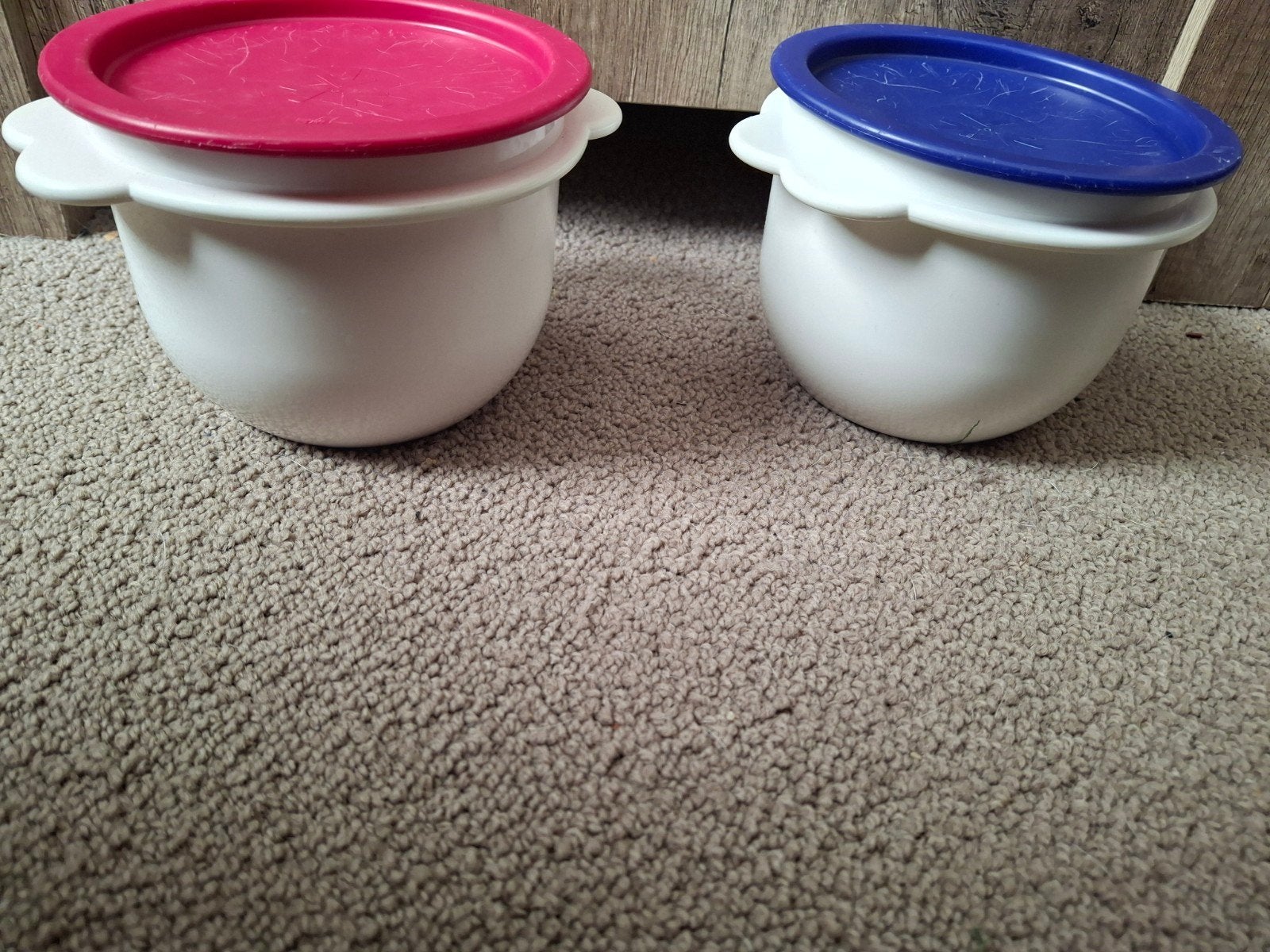 2 Tupperware voorraaddozen 700ml, Ophalen of Verzenden, Gebruikt, Bewaardoos, Met deksel