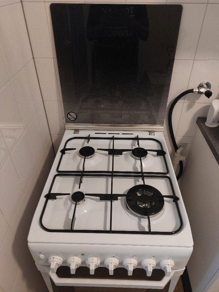 Prima werkend gasfornuis met oven., Witgoed en Apparatuur, Kookplaten, Ophalen, Gebruikt, 4 kookzones, Gas