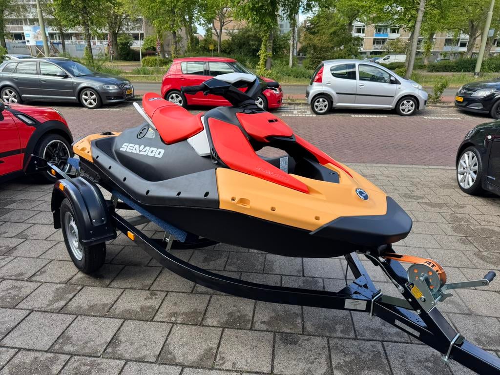 Seadoo spark 60 ibr 2024 3Uur Nieuw jetloader LED BIG ZWART, Watersport en Boten, Jetski's en Waterscooters, Ophalen, Zo goed als nieuw