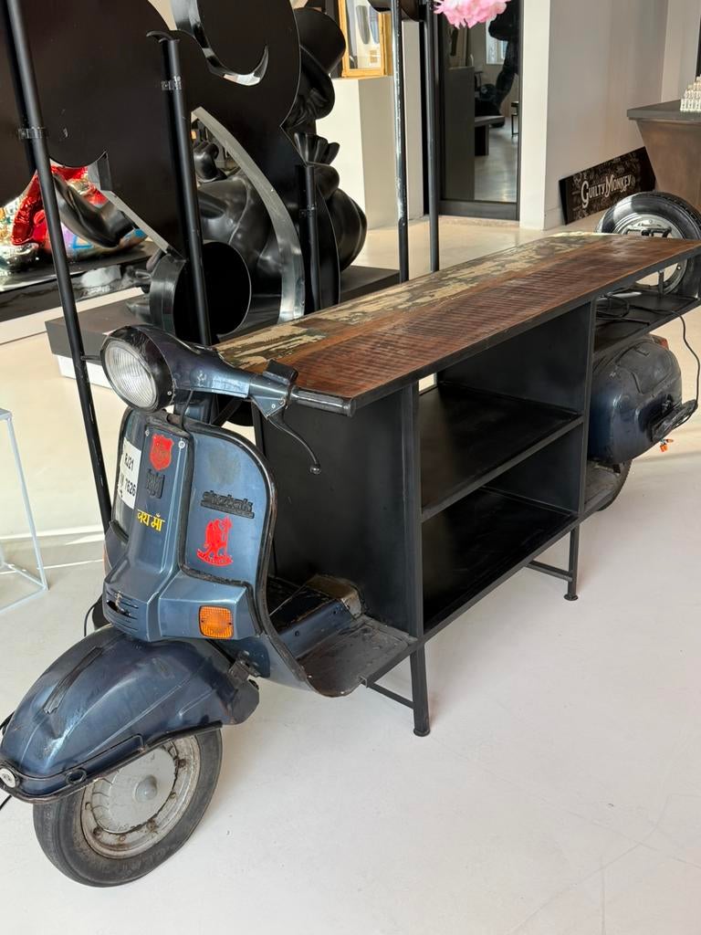 Scooter tafel kast gemaakt van een echt scooter van metaal, Ophalen of Verzenden, Zo goed als nieuw, Elektrisch, Overige merken