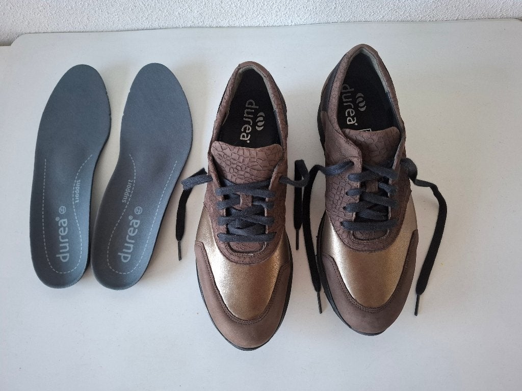 Durea maat 38.5 / 5.5 E smalle bruin beige veter schoenen, Kleding | Dames, Durea, Schoenen met lage hakken, Verzenden, Beige