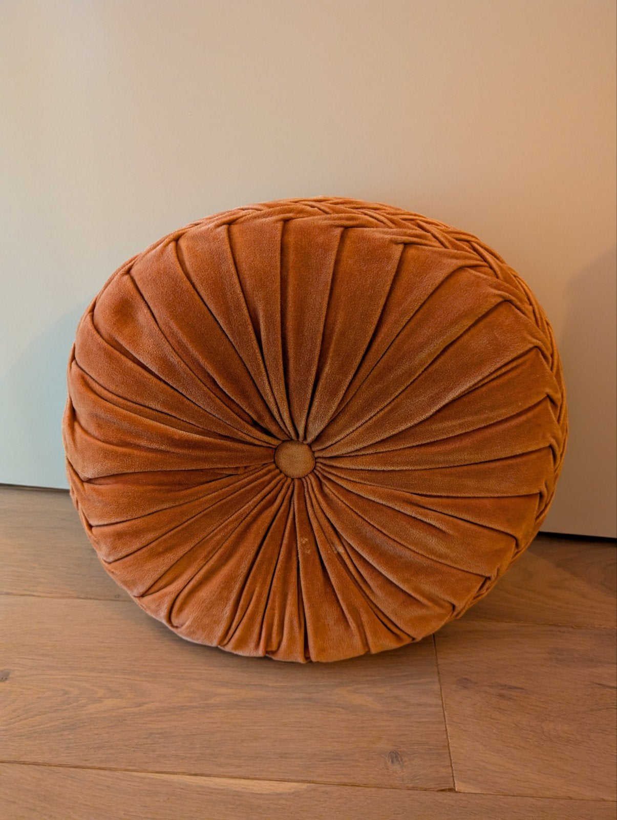 Dutch Decor Sierkussen Kaja 40cm Potters Clay, Huis en Inrichting, Woonaccessoires | Kussens, Bruin, Rond, Nieuw, Ophalen of Verzenden
