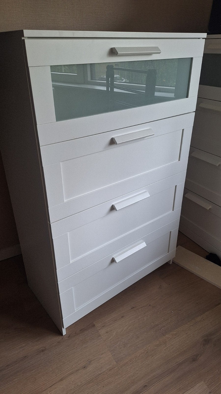 Ikea Brimnes 4 ladekast

ivm verhuizing overbodig geworden
v, Ophalen, 50 tot 100 cm, Zo goed als nieuw, 3 of 4 laden