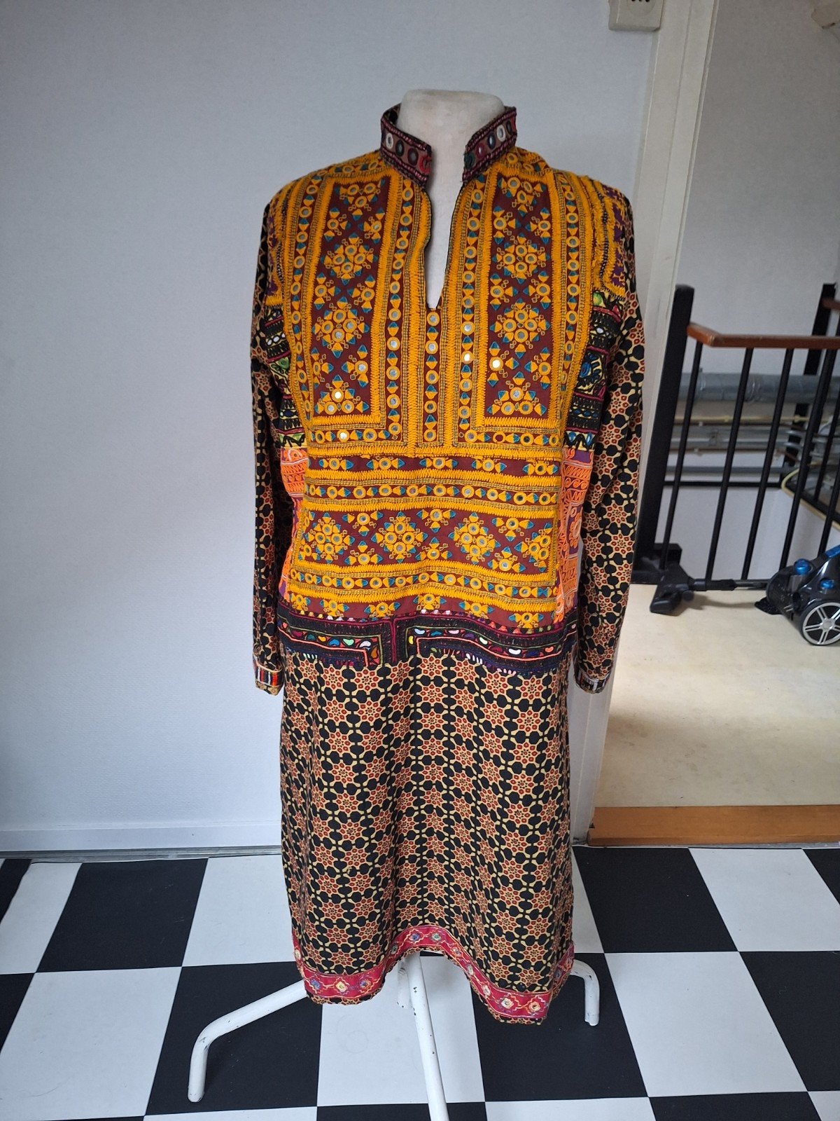 Prachtige traditionele Afghaanse jurk met borduurwerk, Maat 38/40 (M), Meerkleurig, Ophalen of Verzenden, Zo goed als nieuw