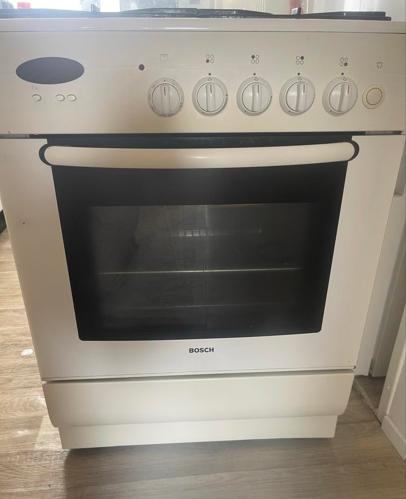 Bosch Fornuis met Gas Kookplaat en Oven, Gebruikt, Hete lucht, 60 cm of meer, Gas