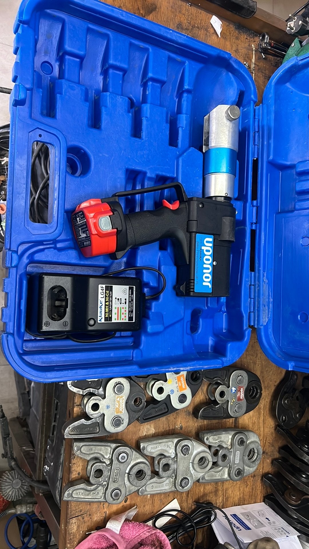 Persmachine uponor Z.g.a.n