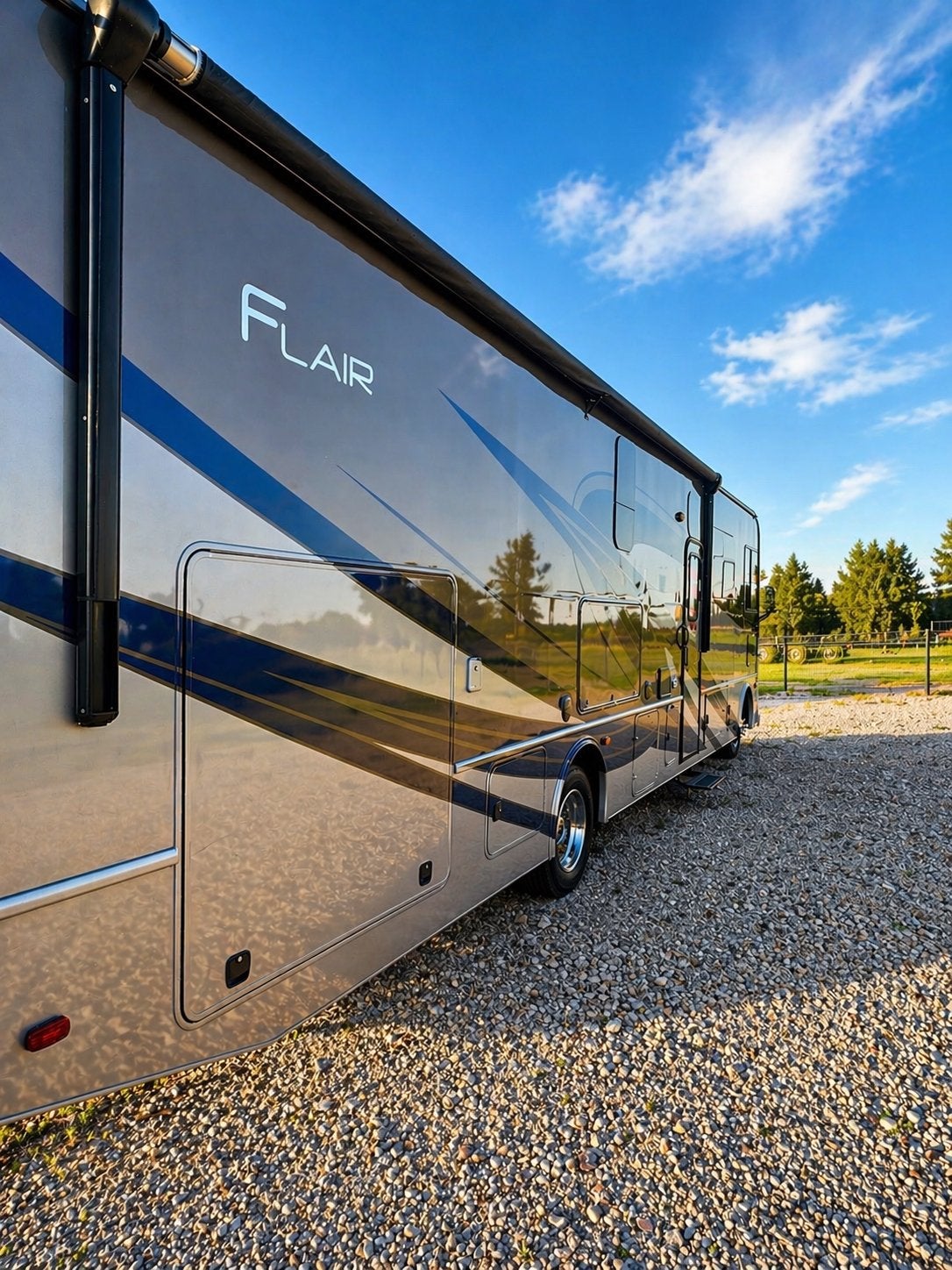 Fleetwood Flair 34J | 2021 | Ford 7.3 V8 | 17.000 km, Standaard zit, Ringverwarming, Ford, Bedrijf