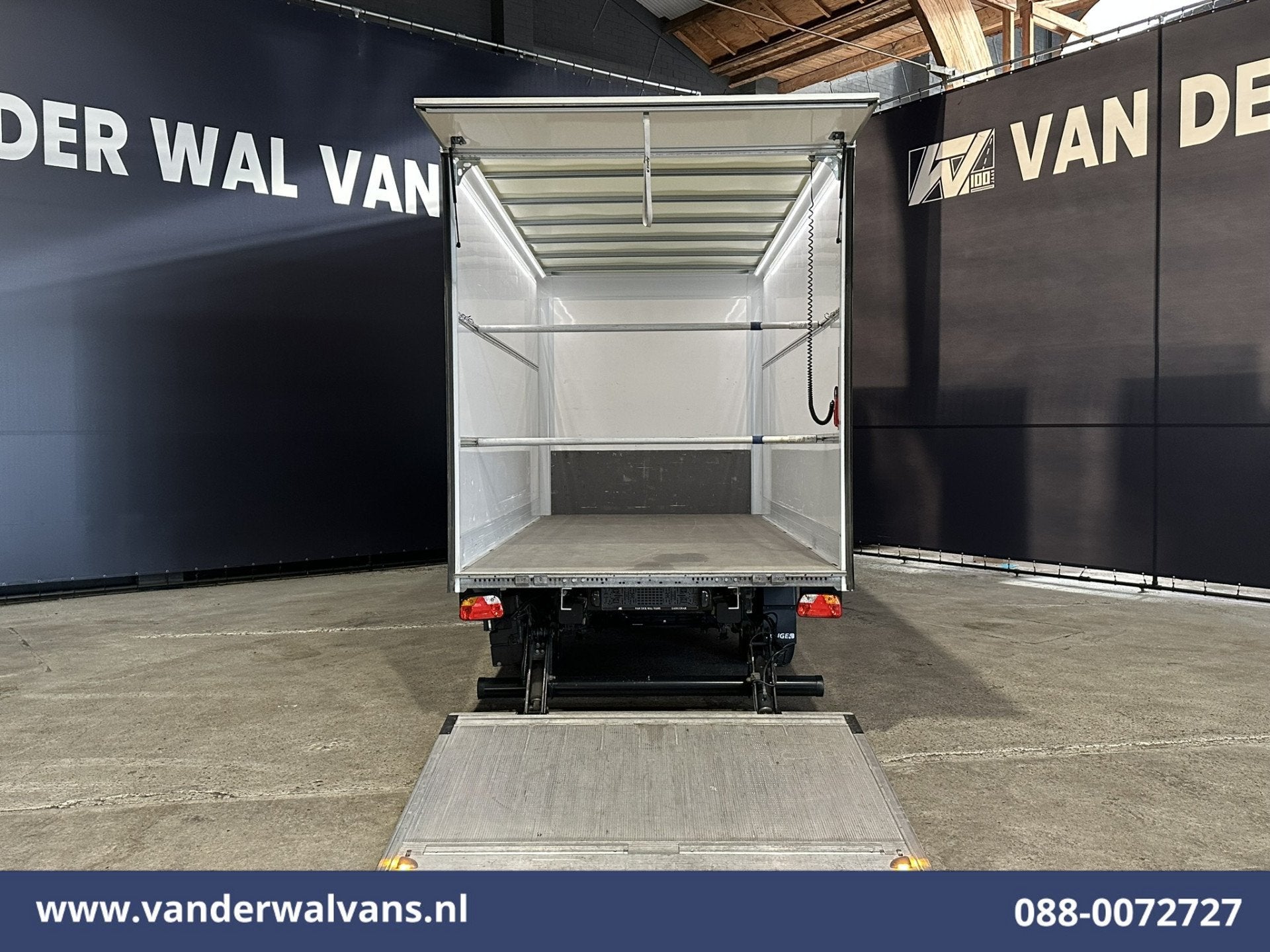 Ford Transit 2.0 TDCI 155pk Bakwagen 225cm Hoog Laadklep Eur, Dealer onderhouden, Stof, 4 cilinders, 2800 kg