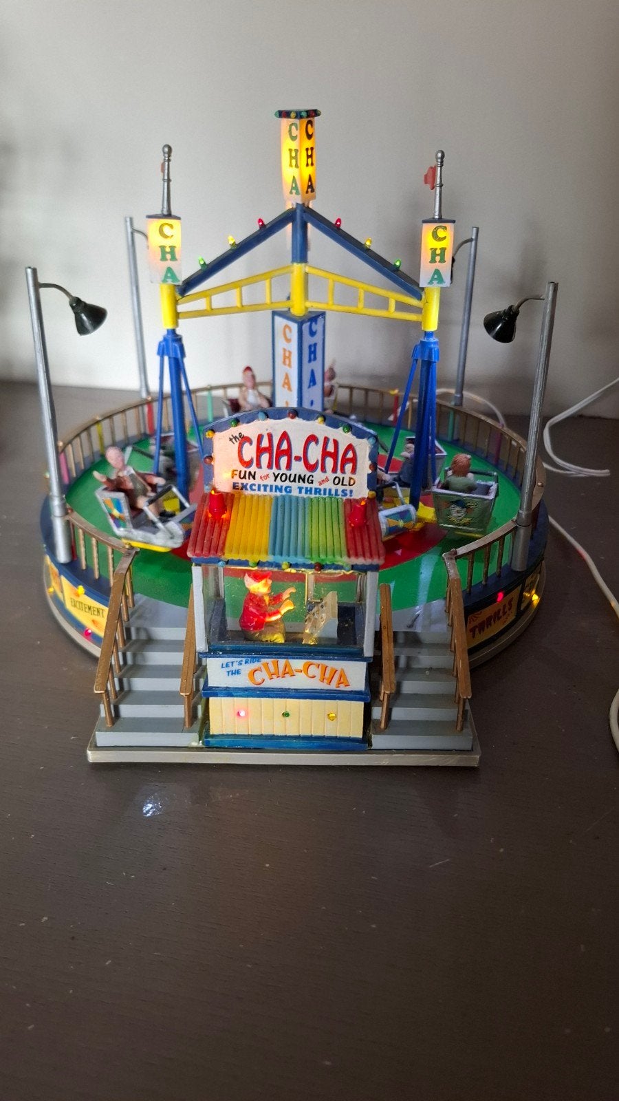 Lemax Cha Cha kermis attractie carnival zeldzaam kerstdorp, Ophalen of Verzenden