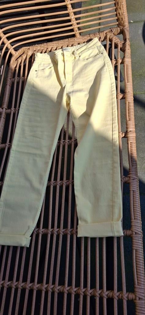 Gele Only spijkerbroek maat 26/32, Only, Geel, Ophalen of Verzenden, Maat 34 (XS) of kleiner
