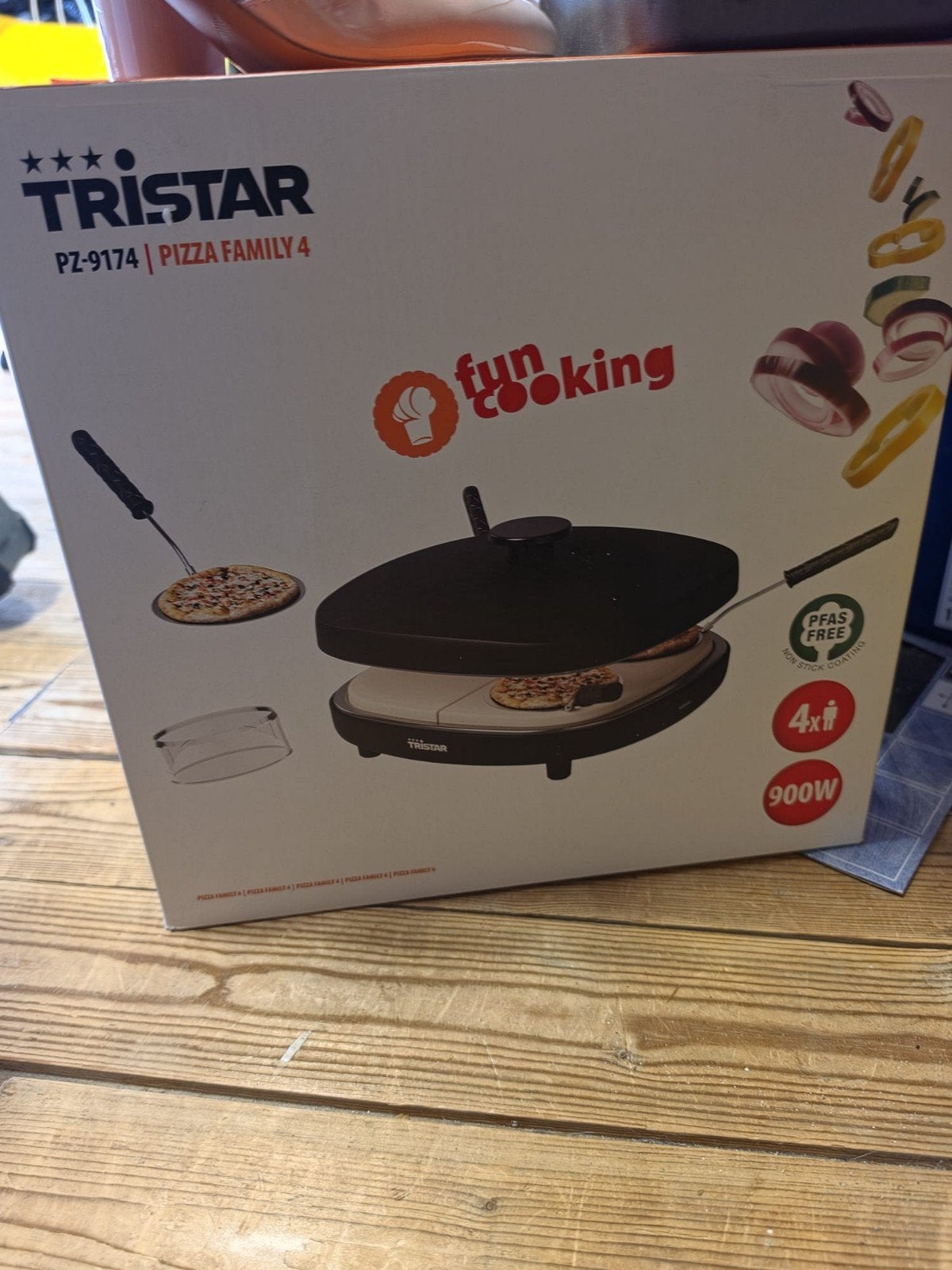 Tristar PZ-9174 Pizza Family 4 - Nieuw in doos, Ophalen of Verzenden