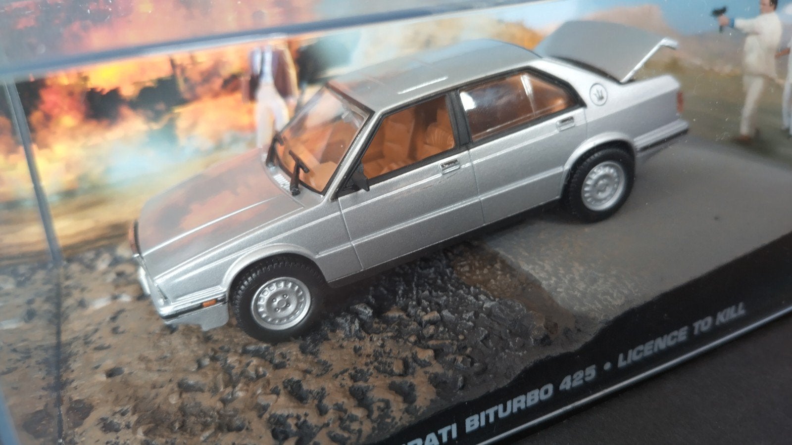 Maserati Biturbo 1:43 James Bond 007 license to kill Pol, Hobby en Vrije tijd, Overige merken, Auto, Verzenden, Nieuw