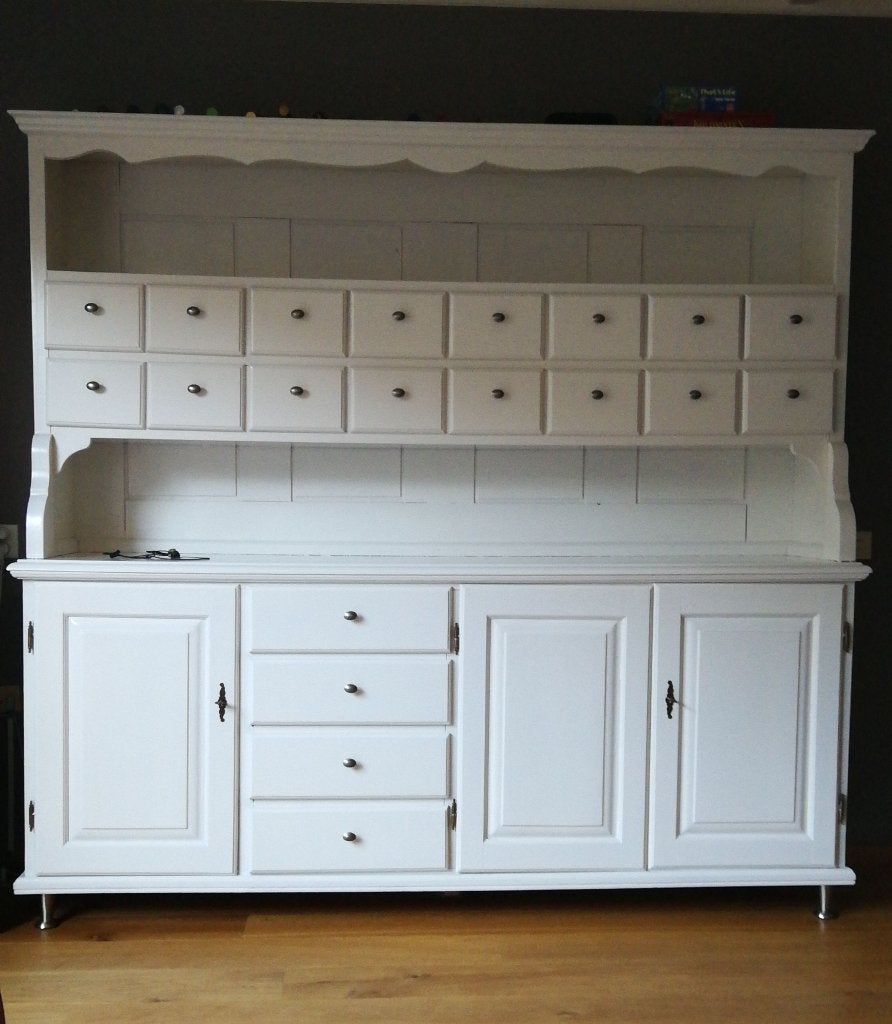 Grote witte buffetkast met veel opbergruimte, Huis en Inrichting, Ophalen, Gebruikt, 5 laden of meer, 200 cm of meer