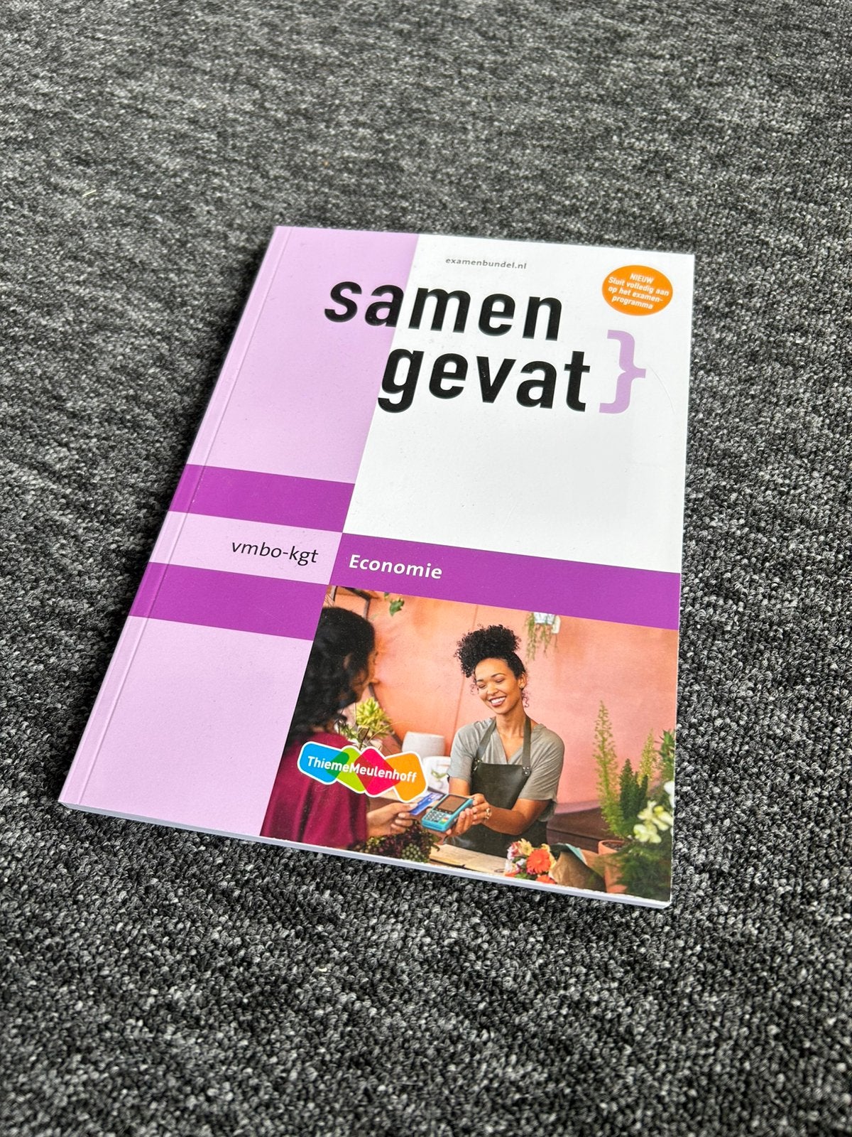 Examenbundel economie vmbo-kgt, Boeken, Schoolboeken, Ophalen of Verzenden, Zo goed als nieuw, VMBO, Economie