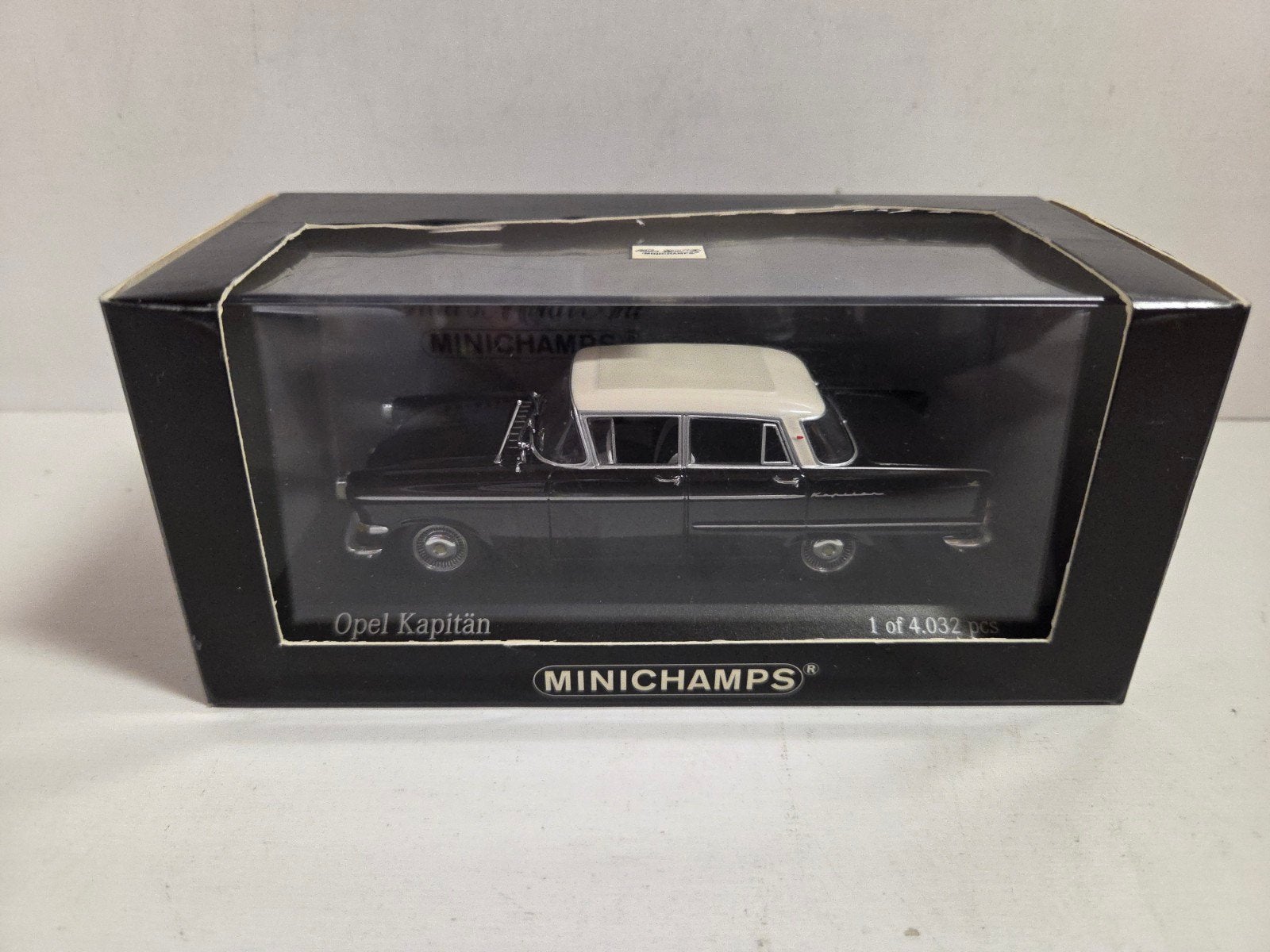 Minichamps Opel Kapitän 1:43, Auto, ., Ophalen of Verzenden, Zo goed als nieuw