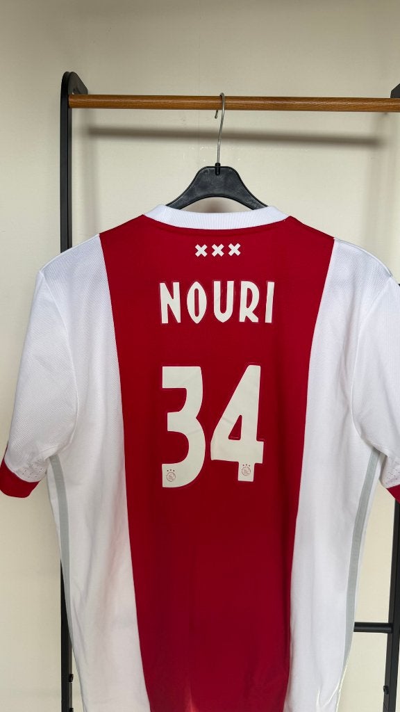 Ajax 2017/18 Thuisshirt Adidas Maat M #34 Nouri, Sport en Fitness, Voetbal, Maat M, Ophalen of Verzenden, Nieuw, Shirt