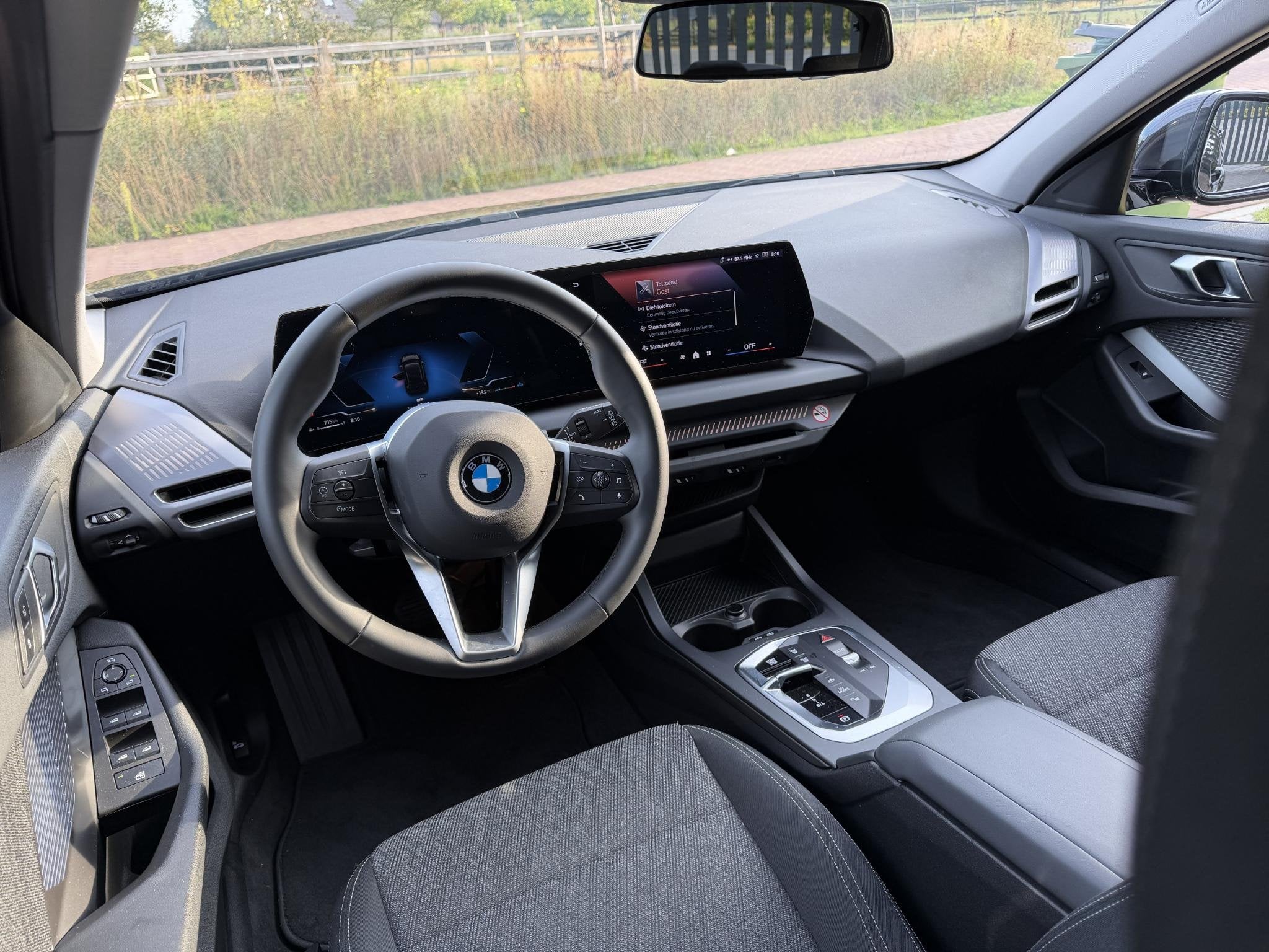 BMW 1-serie 120 M Sport Design Edition | M-Pakket | Camera |, Stof, Gebruikt, Euro 6, Zwart