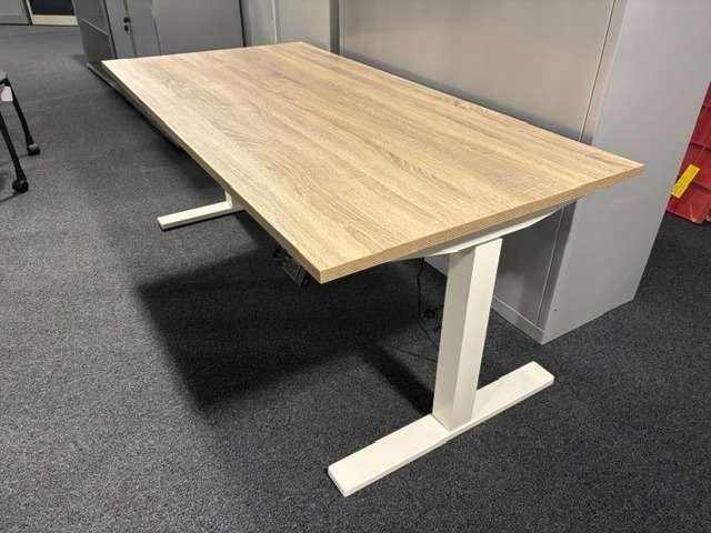 Elektrisch verstelbare zit/sta bureaus WR 160x80cm, Niet ingevuld, Zit-sta bureau, Gebruikt, Niet ingevuld