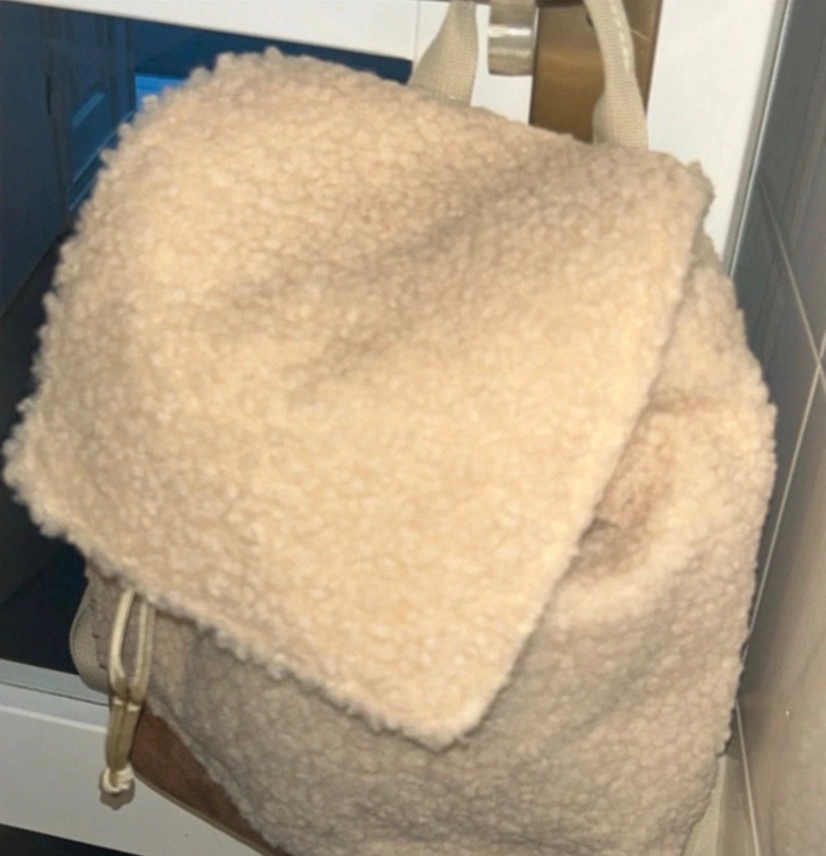 Crèmekleurige teddy rugzak - nieuw, Overige merken, Ophalen of Verzenden, 30 tot 45 cm, Minder dan 25 cm