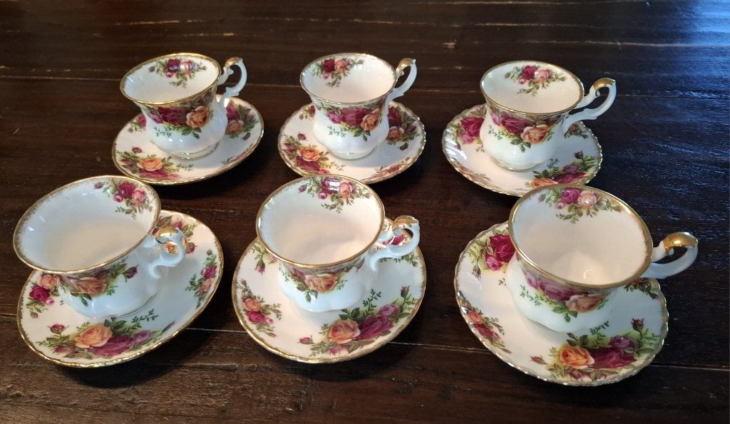 6 dameskopjes Royal Albert Old Country Roses, Verzamelen, Porselein, Kristal en Bestek, Ophalen, Gebruikt, Porselein, Kop en/of schotel