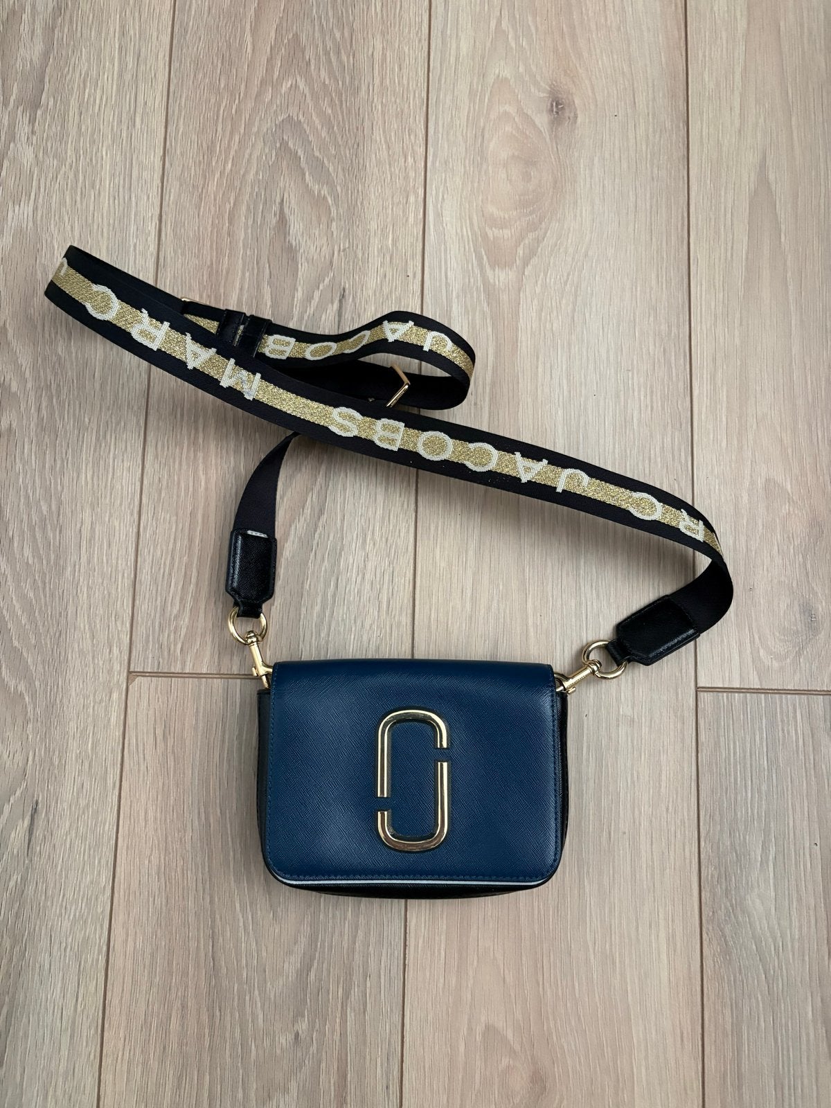Marc Jacobs Snapshot tas - Blauw/Zwart met gouden accenten, Sieraden, Tassen en Uiterlijk, Tassen | Damestassen, Ophalen of Verzenden