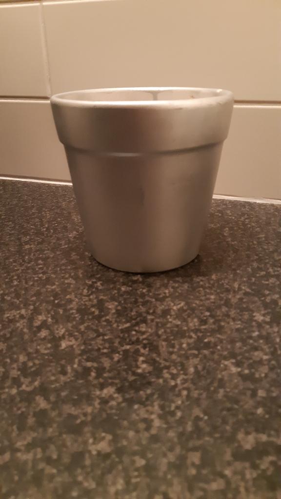 Bloempot met bloemvaasje, Huis en Inrichting, Ophalen, Zo goed als nieuw