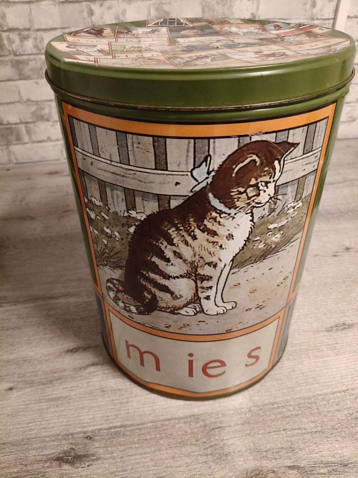 Vintage blikken trommel met kattenafbeelding, Antiek en Kunst, Ophalen of Verzenden