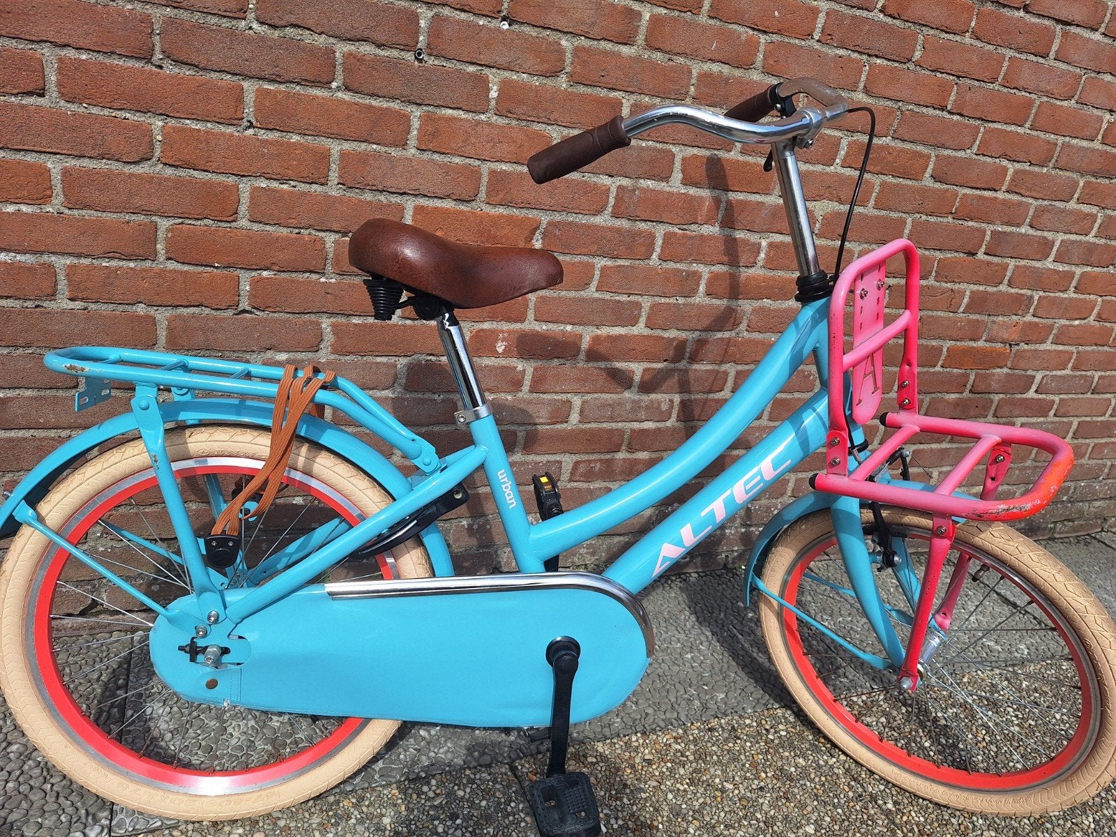 Altec Urban transport meisjes fiets 20 inch, Fietsen en Brommers, Fietsen | Meisjes, Ophalen, Terugtraprem, Gebruikt, Handrem