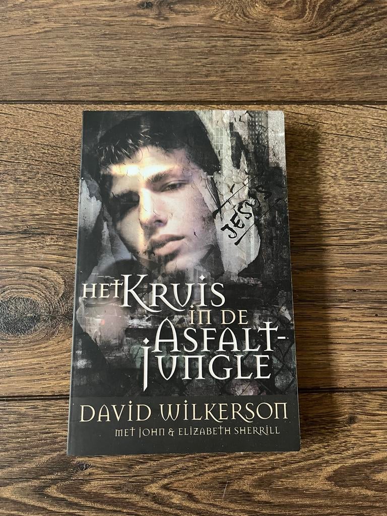 Het Kruis in de Asfaltjungle - David Wilkerson, Boeken, Ophalen of Verzenden, Zo goed als nieuw, Christendom | Protestants