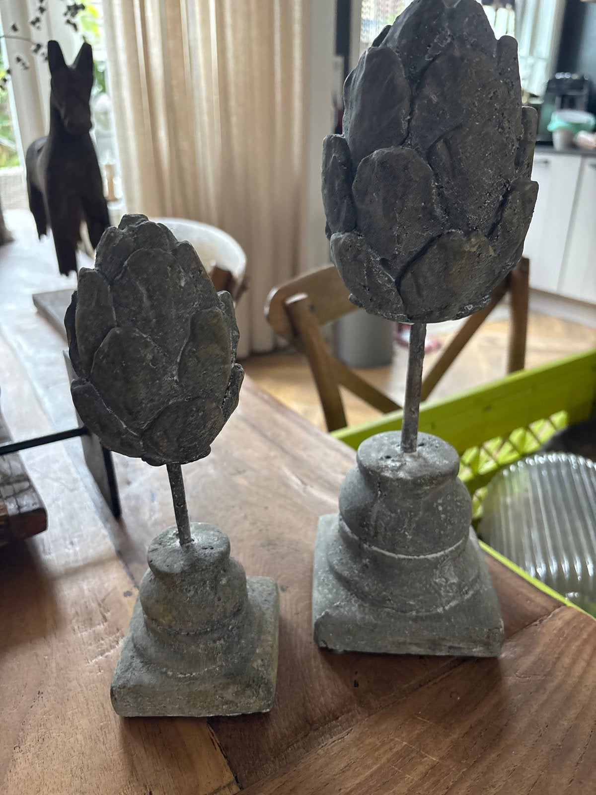 Sober stenen pilaren - Decoratieve Artichoke Beelden, Huis en Inrichting, Ophalen, Gebruikt