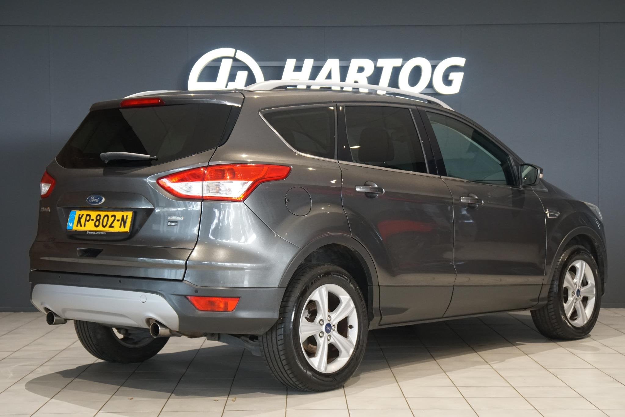 Ford Kuga 1.5 Trend + WINTERPAKKET / NAVIGATIE / PDC, Auto's, Stof, Euro 6, 4 cilinders, Origineel Nederlands