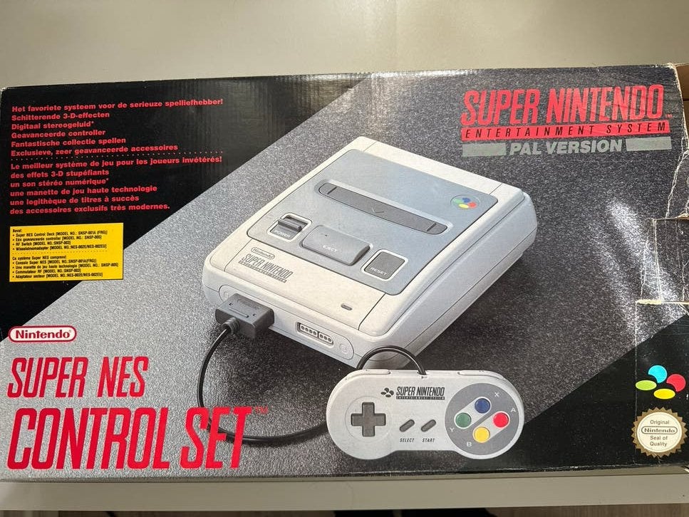 Super Nintendo Entertainment System (SNES) Control Set, Spelcomputers en Games, Ophalen of Verzenden, Zo goed als nieuw, Met 2 controllers