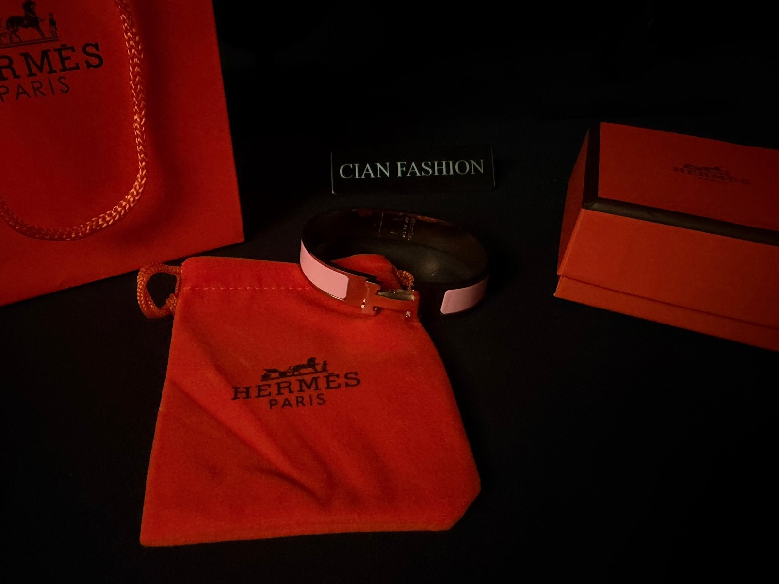 Hermes armband rose goud met roze, Sieraden, Tassen en Uiterlijk, Armbanden, Ophalen of Verzenden, Zo goed als nieuw, Goud