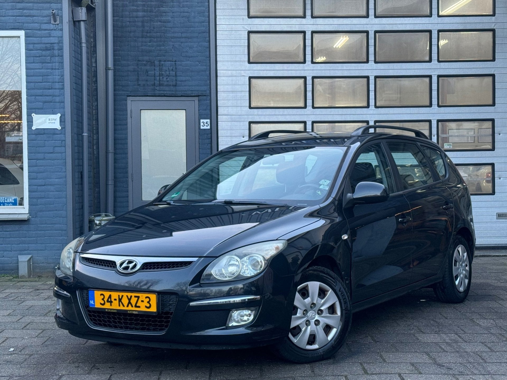 Hyundai I30 CW 1.6i Dynamic | Clima | Elek-Pakket | NW APK, Auto's, Gebruikt, 1591 cc, 4 cilinders, Zwart