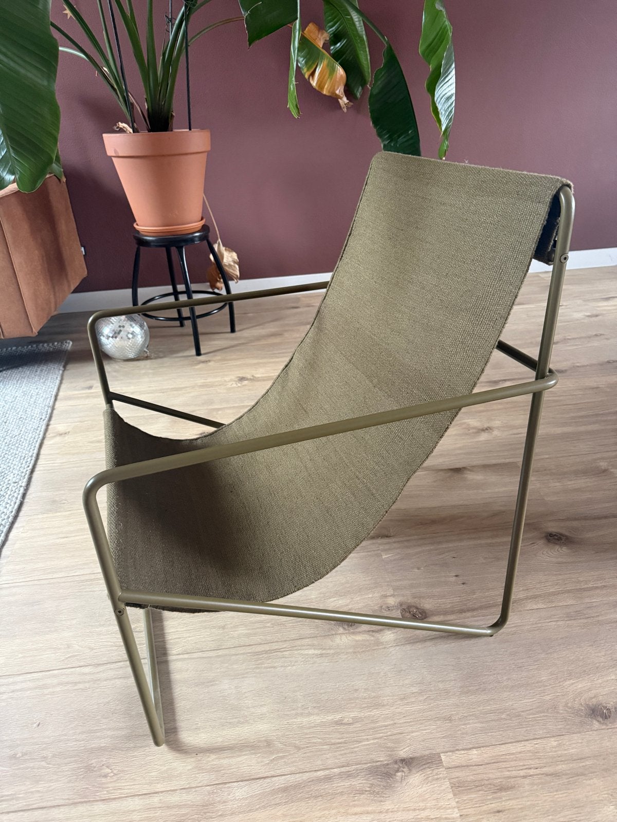 Ferm Living Desert Lounge Chair - Olijfgroen, Ophalen, Overige kleuren, Zo goed als nieuw, Metaal