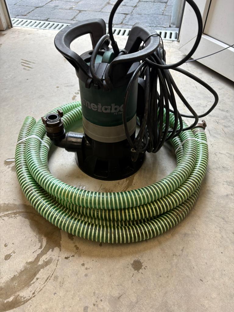 Dompelpomp  - vuilwaterpomp  waterpomp met  vlotter, Tuin en Terras, Waterpompen, Ophalen, Gebruikt, Dompelpomp, Metabo