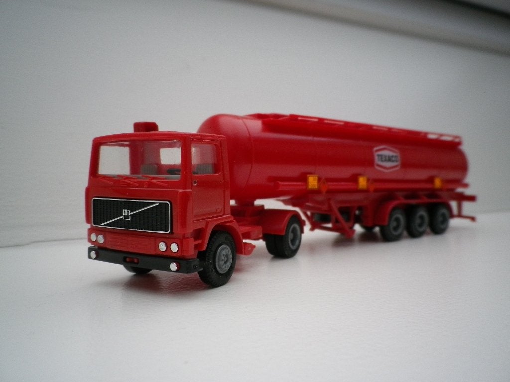 Herpa Volvo F10 tanker Texaco., Ophalen of Verzenden, Gebruikt, Bus of Vrachtwagen, Herpa